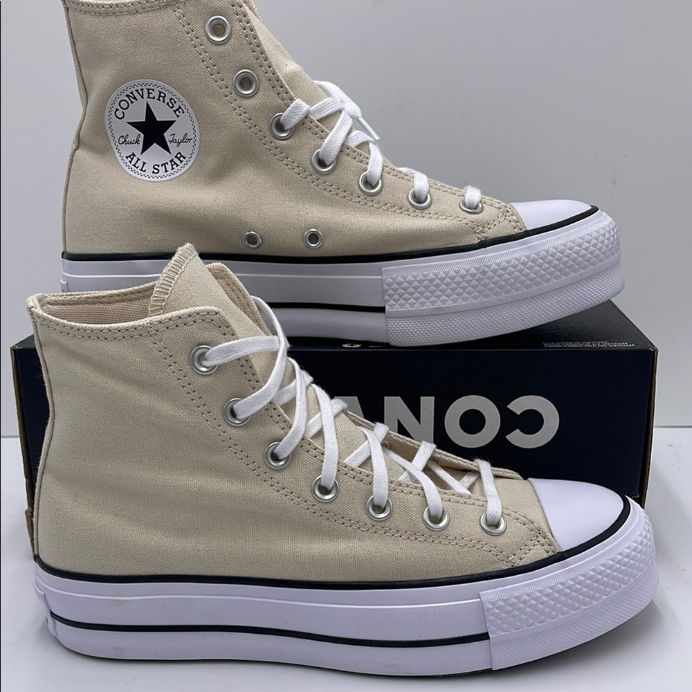 Converse WMNS Cream High-Top Platform Sneakers A08214F
CTAS LIFT HI
NATURAL IVOR